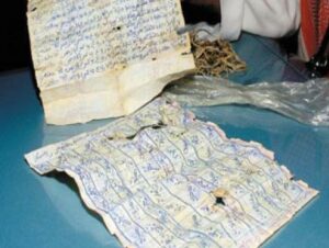 مفاجأة: اكتشاف “حجابات” داخل مكتب العزوزي المدير السابق لـ”ميدي 1″