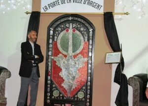 مهرجان “تيمزار” بتزنيت يكشف عن مفاجأة دورته السابعة:أكبر باب مرصع بالفضة الخالصة