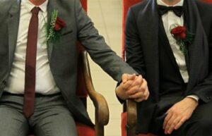 فضيحة بتزنيت: “شيك بدون رصيد” يفضح علاقة شاذة بين شخصين بتافراوت