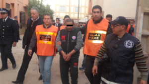 عااجل:شخص مسلح بسكين يهاجم دائرة أمنية ويصيب شرطيين إصابات خطيرة وهذه هي التفاصيل