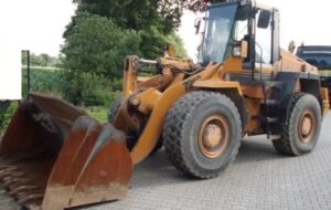 نجاة العشرات من الأشخاص من موت محقق بسبب “جرافة”