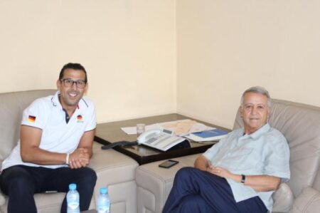 بطل مغربي مشهور يدخل "حلبة" السياسة،ويلتحق بحزب ساجد