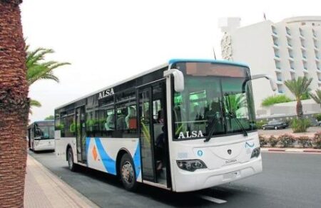 أكادير : شركة "ألزا" تنقل التلاميذ المقبلين على اجتياز امتحانات الباكالوريا بالمجان .