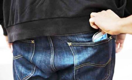 بوليس أكادير يطيح بسارق الهواتف النقالة بالمدار السياحي للمدينة