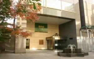 حكاية فتاة تارودانت التي انتهى بها ابتزاز سعودي لها بصور إباحية، إلى الإحتجاز بمقر السفارة