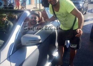 هكذا رد الملك على طلب مواطن بخصوص تقديم  هدية له بعد التقاط صورة معه