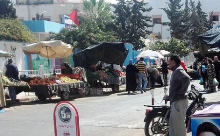 جنبات مدرسة حي السلام بأكادير تتحول الى مزبلة بامتياز، ومطالب بتدخل والي المدينة