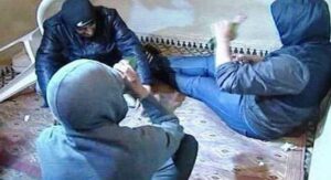 تفاصيل جلسة خمرية بين أب وابنه وصديقهما والتي انتهت بجريمة قتل بشعة