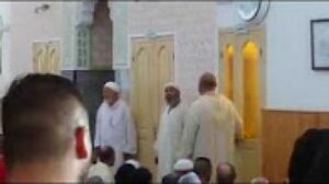 هولاندية تعلن إسلامها بالمسجد العسكري بالناظور