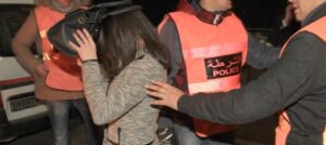 اعتقال تاجر مخدرات سرب شريط فيديو إباحي جمعه بعشيقه وهذه هي التفاصيل