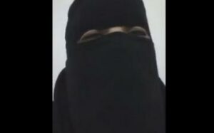 فتاة مغربية تكشف واقع المغربيات بالسعودية