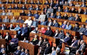 برلمانيون يرفضون إرجاع الهواتف والسيارات إلى مجلس النواب 6 1 353