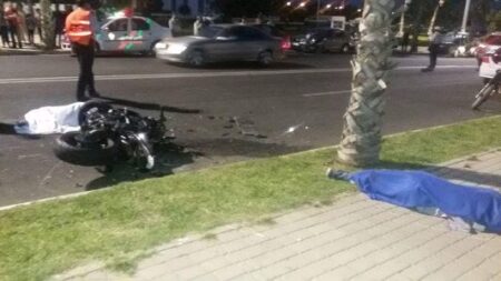 فاجعة بالفيديو و الصور:هكذا توفي شاب وشابة بدراجة نارية من الحجم الكبير في حادثة سير مروعة فاجعة بالفيديو و الصور:هكذا توفي شاب وشابة بدراجة نارية من الحجم الكبير في حادثة سير مروعة