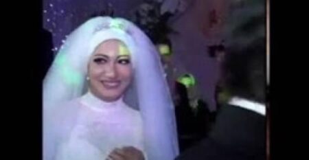بالفيديو عروس تصاب بالصدمة من العريس في حفل الزفاف بالفيديو عروس تصاب بالصدمة من العريس في حفل الزفاف