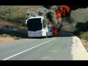 إحتراق حافلة المسافرين ستيام الخط الرابط ما بين تيزنيت وسيدي إفني