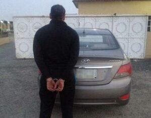 أمن أكادير يطيح بأخطر سارق السيارات ليلا بنزع زجاجتها الخلفية