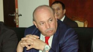 عاجل:بسبب المتربصين غضبة ملكية تطيح بوالي الأمن