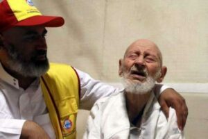 حكاية مؤثرة لحاج مغربي وفّرت له إبنته مصاريف الحج و توفيت قبل أيام