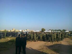 عاجل :جرافات وقوات عمومية تطوق دوار درايد بسيدي بيبي