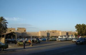 محطة تارودانت، فوضى الاكتظاظ ومعاناة المواطنين مع ارتفاع أسعار التذاكر