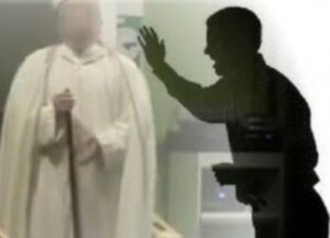 معركة حامية بين سلفيين بالحجارة حول إمامة الصلاة تنتهي بهروب المصلين