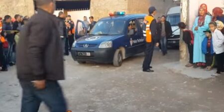 عااجل:مختل عقليا ينهي حياة امرأة مسنة بحجرة طائشة وهذه هي التفاصيل عااجل:مختل عقليا ينهي حياة امرأة مسنة بحجرة طائشة وهذه هي التفاصيل