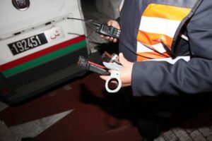 اعتقال “بوليسي” نصاب أوهم ضحاياه بتوظيفهم في أسلاك الشرطة مقابل المال