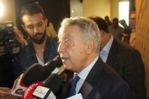 الاتحاد الدستوري يشكل “فريقا” مع التجمع الوطني للأحرار، و مزوار خارج الحمامة