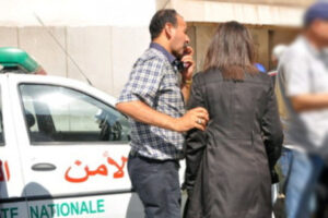 الشرطة القضائية بتيكوين تلقي القبض على بزناس رفقة عشيقته التي تساعده في ترويج الممنوعات وإليكم التفاصيل