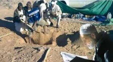 الأمن يطارد المتهم الرئيسي من تارودانت في قضية عصابة الكنوز الموقوفة بأزرو وإليكم التفاصيل الأمن يطارد المتهم الرئيسي من تارودانت في قضية عصابة الكنوز الموقوفة بأزرو وإليكم التفاصيل