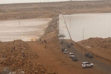 أخبار تتحدث عن ارتفاع عدد ضحايا فيضانات العيون إلى 5 أشخاص من بينها عائلة بأكملها أخبار تتحدث عن ارتفاع عدد ضحايا فيضانات العيون إلى 5 أشخاص من بينها عائلة بأكملها