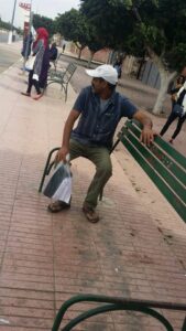 +صور،مجهولون يخربون كراسي الأماكن العمومية بأيت ملول في ظروف غامضة