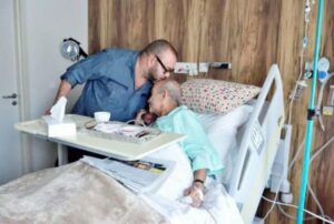 (+صورة)الملك يزور للمرة الثانية عبد الرحمان اليوسفي