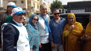 الوزيران مزوار وبوسعيد يزوران سوق الأحد بأكادير في جولة انتخابية