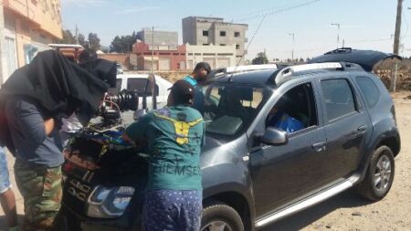 بالفيديو:المخرجة فريدة بورقية تصور فيلم “عودة عزيزة” باشتوكة أيت باها بالفيديو:المخرجة فريدة بورقية تصور فيلم "عودة عزيزة" باشتوكة أيت باها