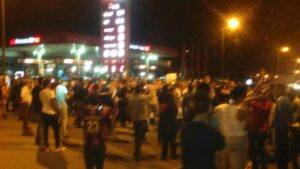 مناوشات في المسيرة الاحتجاجية بأكادير المنددة بمقتل بائع السمك داخل شاحنة تدوير النفايات