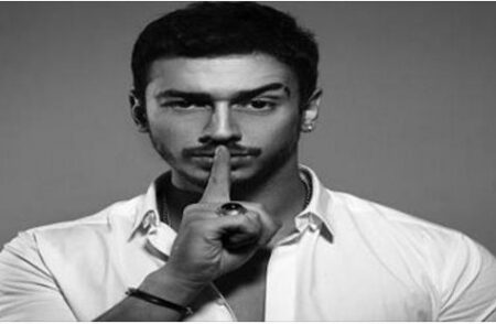 معطيات جديدة "سيئة" في قضية "لمجرد"، والفحص الطبي للفتاة المشتكية يؤكد ما يلي: