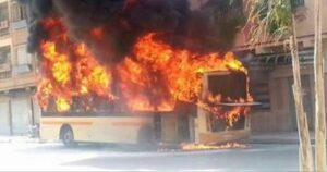 النيران تلتهم حافلة للنقل الحضري..