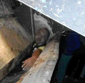 عــاجل : في مشهد صادم.. آلـة شاحنة للأزبال “تعصر” بائعاً في الحسيمة