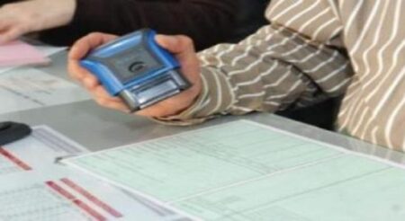 التحقيق في وثائق وطوابع مزورة بالبلدية