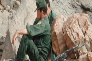 عسكري يتخفى وراء مهنة حمال ويسرق الدراجات النارية باستخدام “تريبورتور وهذه هي التفاصيل