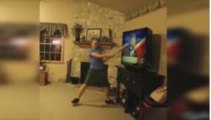 مشاهد صادمة بعد فوز ترامب، تكسير شاشات التلفاز …