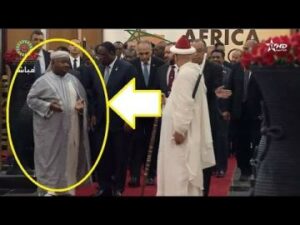 الرئيس الغابوني بلباس مغربي تقليدي في قمة المناخ يثير إعجاب المغاربة