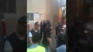 لحظة اعتقال داعشييين بحي ليراك