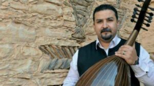 إدريس الملومي أستاذ للموسيقى من أكادير  يحصل على وسام فرنسي