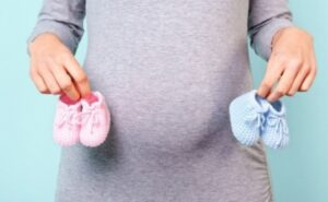 أغرب واقعة في العالم.. امراة تحمل مرتين خلال 10 أيام … !!!