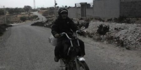 (+صورة مثيرة)درك تغازوت يطيح بأكبر مروج للماحيا بالمنطقة يستعين بدراجته النارية وإليكم التفاصيل (+صورة مثيرة)درك تغازوت يطيح بأكبر مروج للماحيا بالمنطقة يستعين بدراجته النارية وإليكم التفاصيل