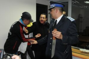 خطير:أمن أكادير يوقف عصابة تحترف الإجرام بعد مواجهة شرسة بالسوف وغاز مسيل للدموع