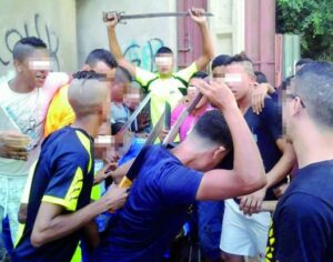 مجهولون “يشرملون” تلميذا أمام باب ثانويته