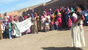 وقفة احتجاجية للمطالبة بإحداث السلك الثانوي التأهيلي بالإعدادية بجماعة تلمي بتنغير